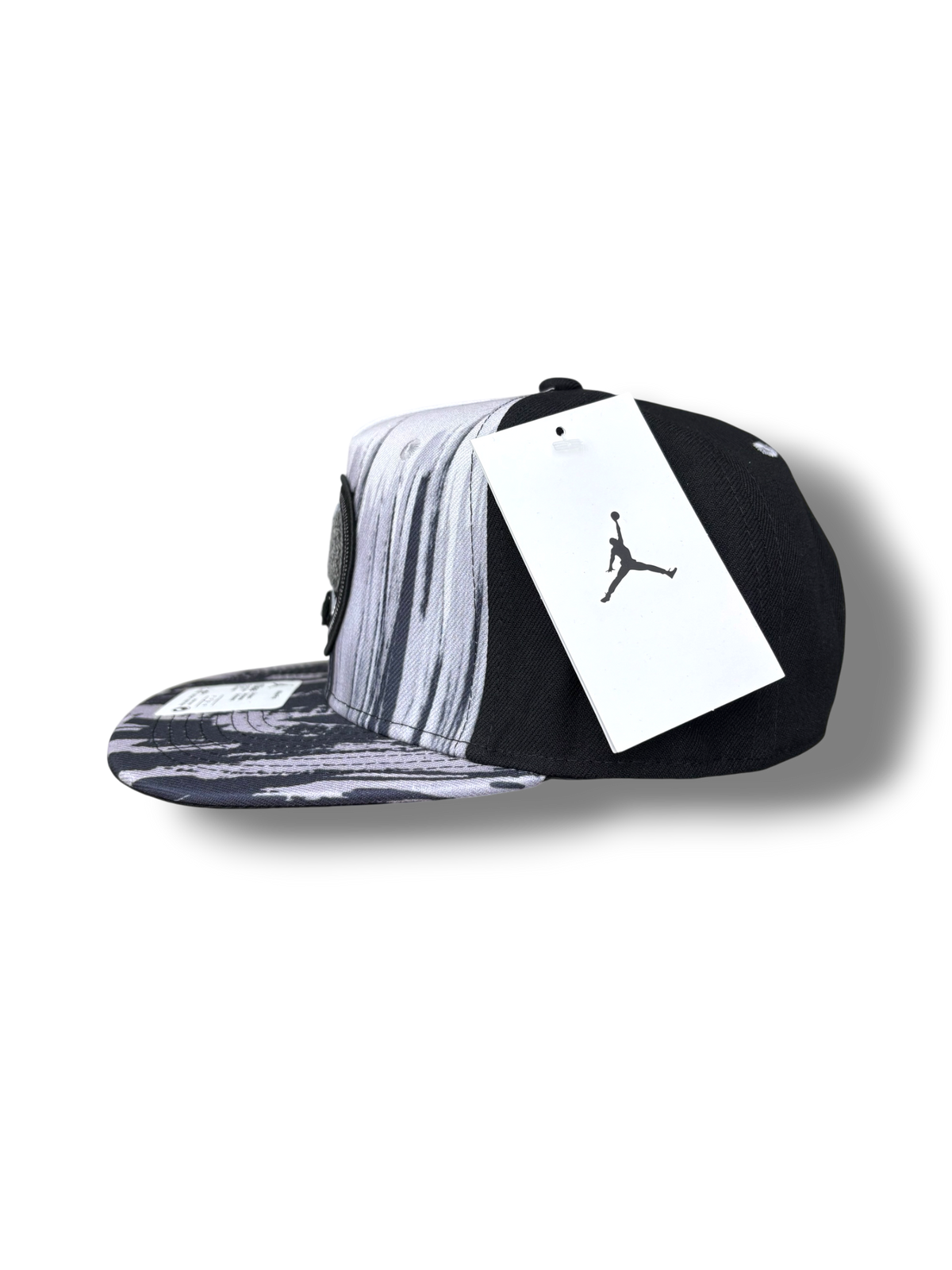 JORDAN RETRO 8